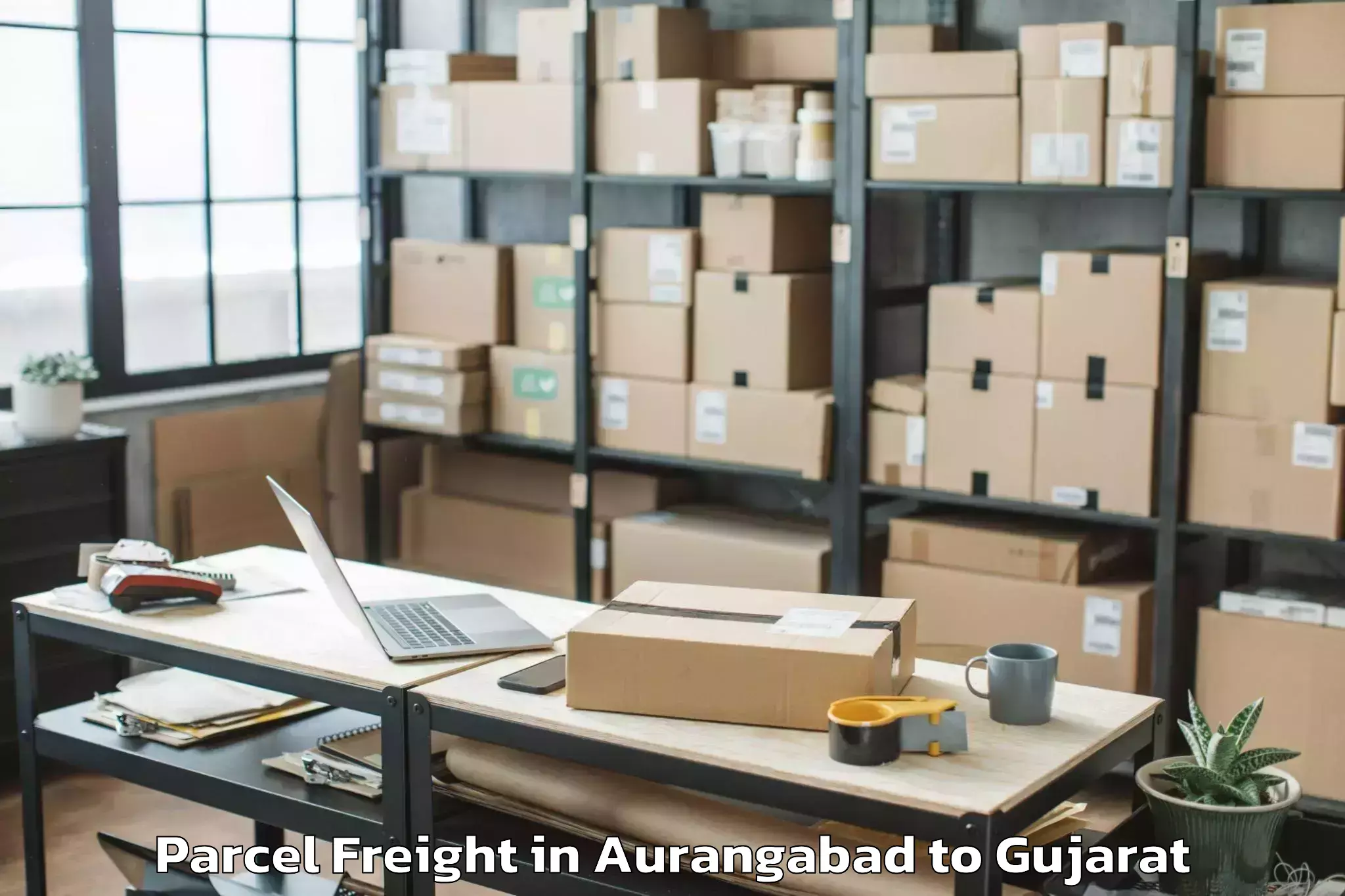 Hassle-Free Aurangabad to Visnagar Parcel Freight